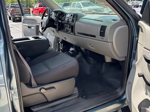 Used 2012 Chevrolet Silverado 2500 W/T AWD/4WD image 11