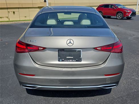 Used 2022 Mercedes-Benz C 300 Sedan image 4
