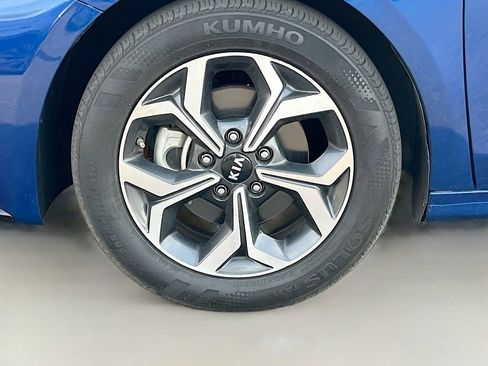 Used 2020 Kia Forte LXS FWD image 28