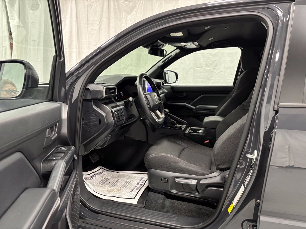 Used 2026 Toyota 4Runner SR5 AWD/4WD image 10