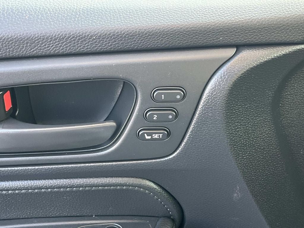 Used 2025 Honda Odyssey EX-L image 29