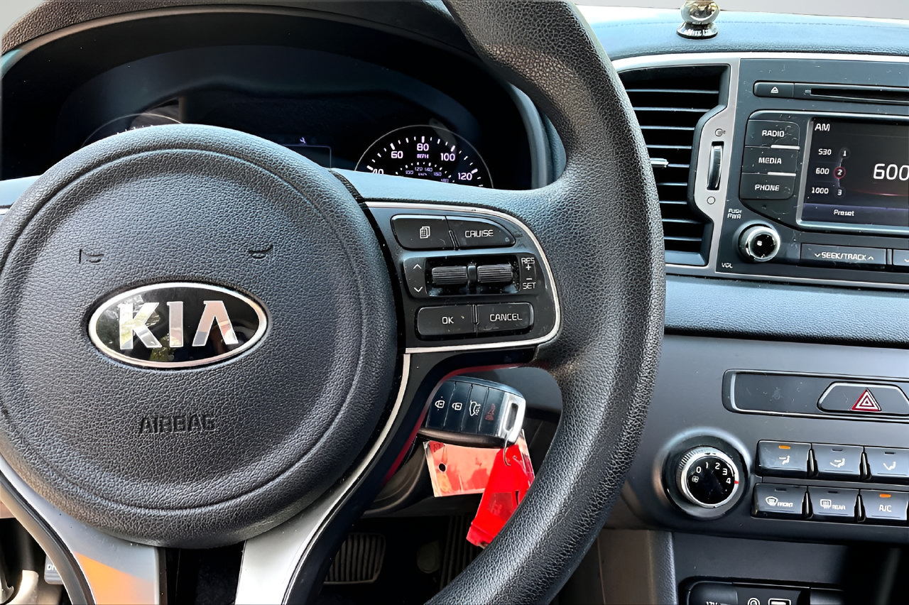 Used 2019 Kia Sportage LX FWD image 11