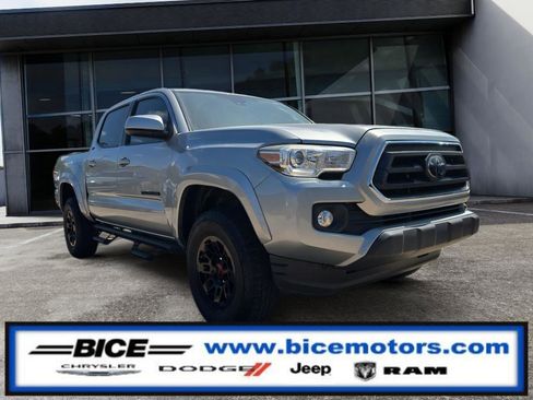 Used 2021 Toyota Tacoma SR5 AWD/4WD image 1