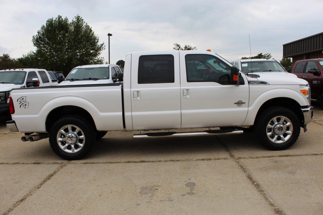 Used 2015 Ford F250 Lariat w/ Lariat Interior Package AWD/4WD image 8