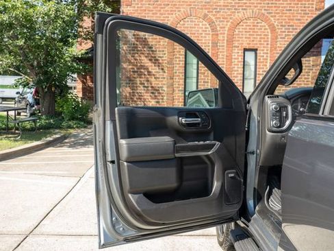 Used 2021 GMC Sierra 1500 AT4 w/ AT4 Premium Package AWD/4WD image 16