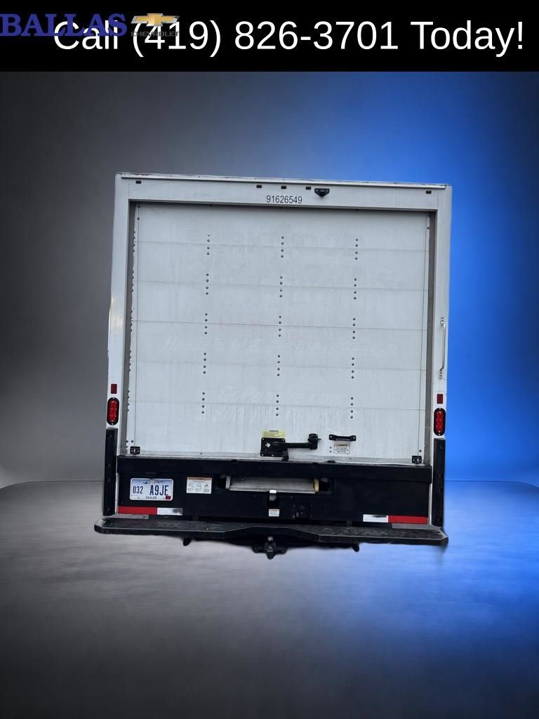 Used 2022 GMC Savana 3500 Extended w/ Power Convenience Package RWD image 4