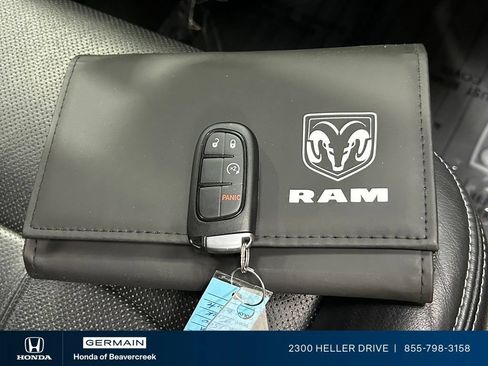 Used 2018 RAM 1500 Laramie w/ Convenience Group AWD/4WD image 30