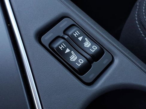 Certified 2025 Subaru Crosstrek 2.0i Premium image 40