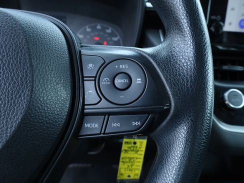 Used 2024 Toyota Corolla LE image 23
