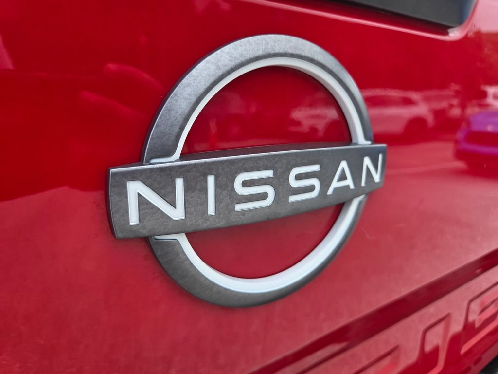 Used 2023 Nissan Frontier SV w/ Technology Package AWD/4WD image 15
