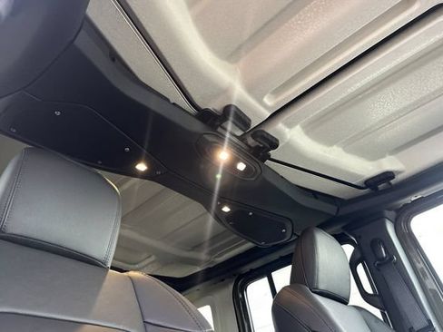New 2026 Jeep Wrangler Unlimited Sahara AWD/4WD image 19
