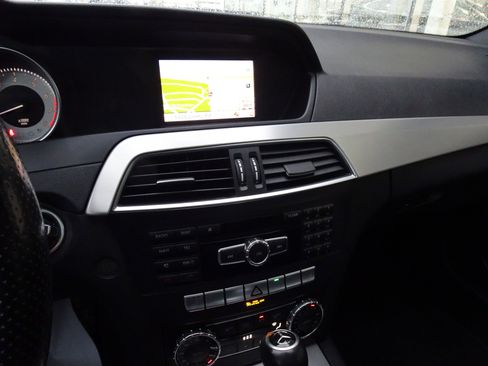 Used 2013 Mercedes-Benz C 300 Sport image 17