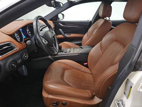 Used 2018 Maserati Ghibli S Q4 AWD/4WD image 21