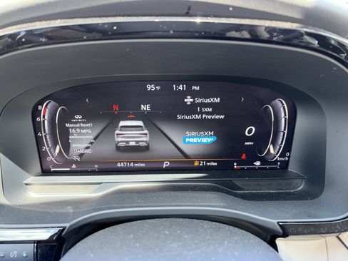 Used 2023 INFINITI QX60 Luxe w/ Cargo Package FWD image 9