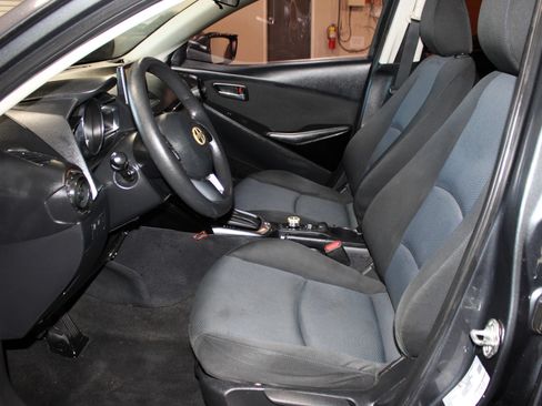 Used 2016 Scion iA FWD image 24