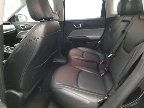 Used 2022 Jeep Compass Latitude AWD/4WD image 18