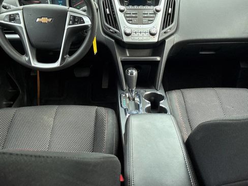 Used 2016 Chevrolet Equinox LT image 18