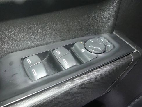 Used 2019 Chevrolet Silverado 1500 Custom Trail Boss w/ Custom Convenience Package image 18