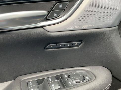 Used 2024 Cadillac XT5 Premium Luxury image 33