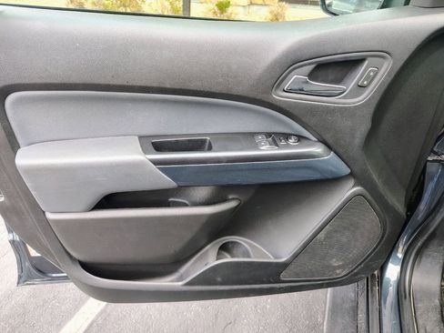 Used 2019 Chevrolet Colorado Z71 image 9