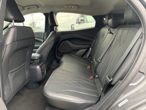 Used 2023 Ford Mustang Mach-E Select image 11