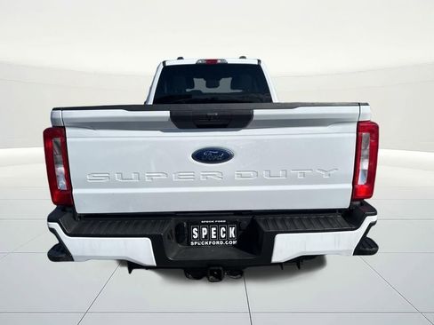 Used 2024 Ford F350 XLT image 5