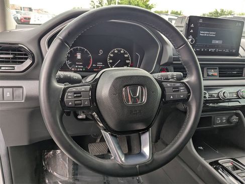 Used 2024 Honda Pilot EX-L image 13