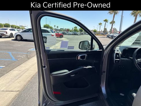 Certified 2023 Kia Sorento EX w/ Panoramic Sunroof Package FWD image 16