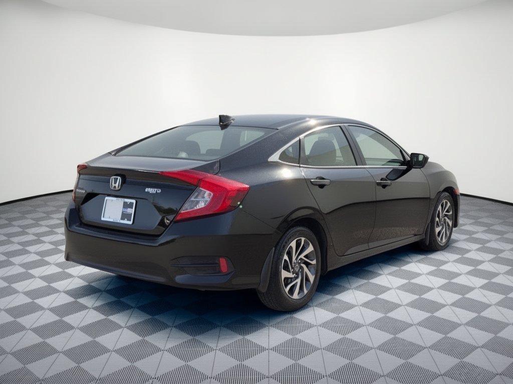 Used 2018 Honda Civic EX image 9