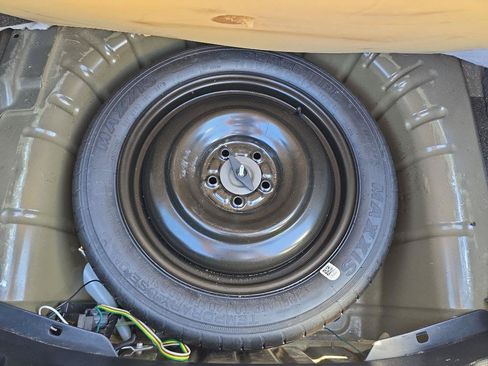 Used 2014 Ford Mustang Premium RWD image 30