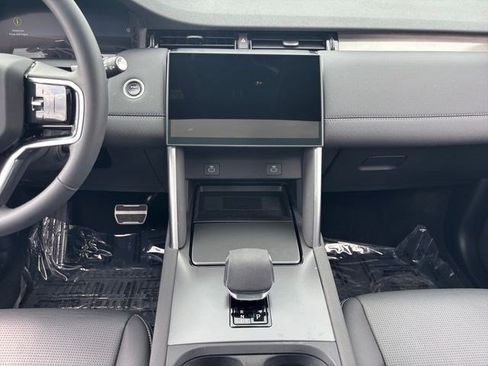 Used 2025 Land Rover Discovery Sport Dynamic SE AWD/4WD image 15
