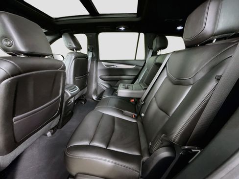 Used 2021 Cadillac XT6 Luxury FWD image 27