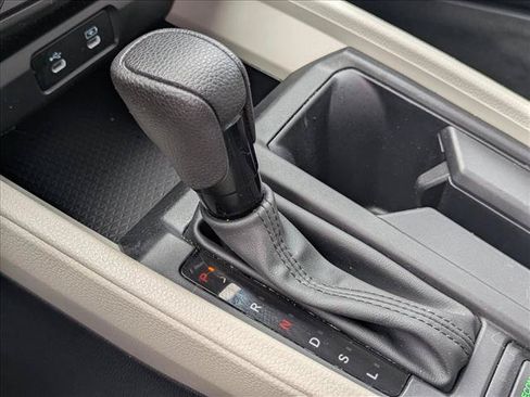 Used 2023 Honda Accord LX image 12
