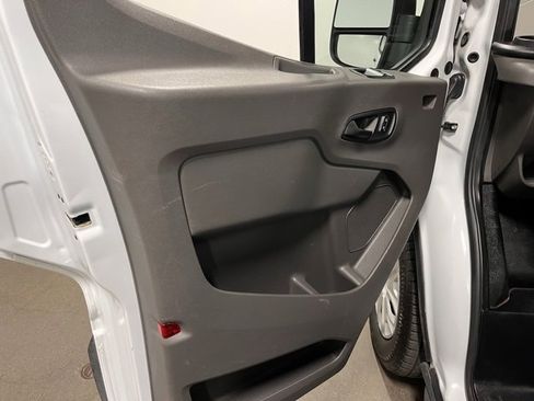 Used 2022 Ford Transit 350 XLT image 18