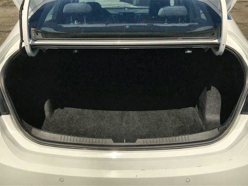 Used 2024 Chevrolet Malibu LT FWD image 22