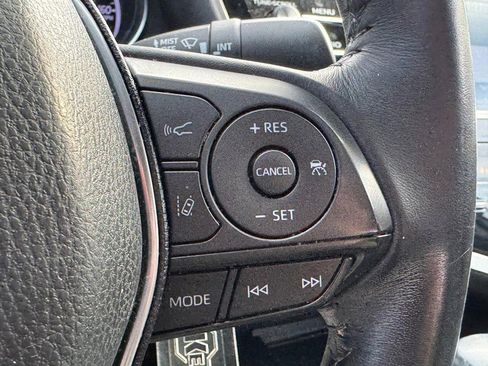 Used 2019 Toyota Camry SE image 17