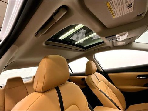 New 2025 Nissan Sentra SV w/ SV Premium Package image 34