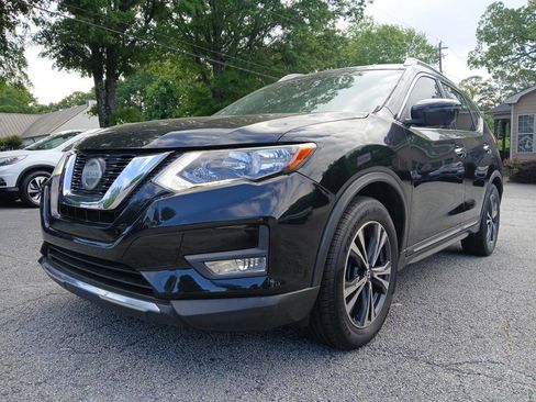 Used 2018 Nissan Rogue SL FWD image 2