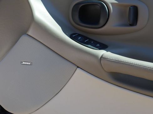 Used 2003 Chevrolet Corvette Coupe w/ Preferred Equipment Group RWD image 13