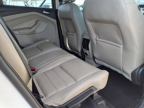 Used 2019 Ford Escape SEL image 13