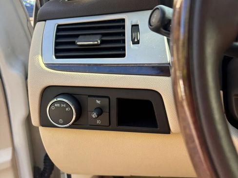 Used 2007 Cadillac Escalade AWD w/ Information Package image 36