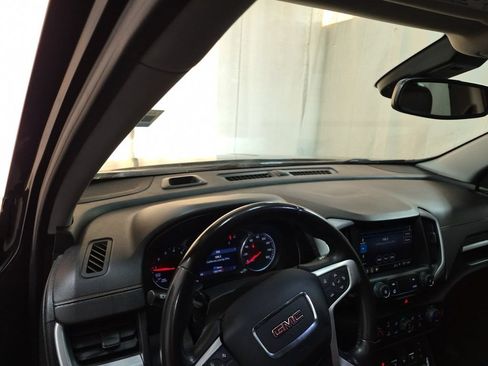 Used 2020 GMC Terrain SLT w/ Elevation Edition FWD image 7