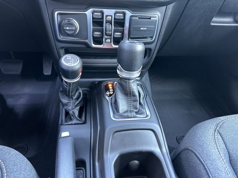 New 2025 Jeep Wrangler Sport S image 28