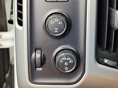 Used 2016 GMC Sierra 2500 SLT w/ Duramax Plus Package AWD/4WD image 14