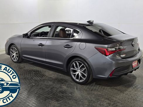 Used 2019 Acura ILX FWD image 5