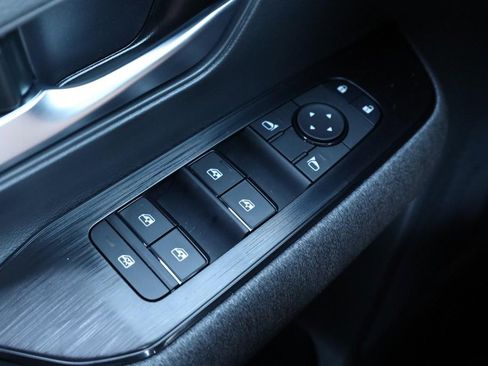 New 2026 Nissan Kicks SV FWD image 18