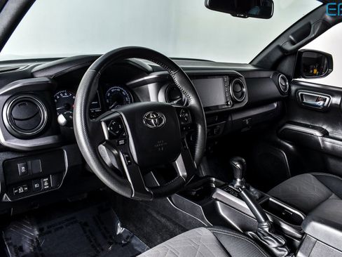 Used 2023 Toyota Tacoma TRD Off-Road w/ Technology Package image 16