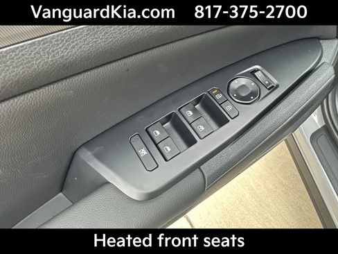 Certified 2026 Kia Sportage EX w/ EX Panorama Roof Package image 17