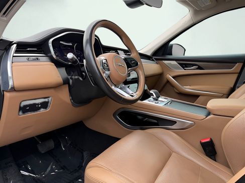 Used 2021 Jaguar F-PACE S AWD/4WD image 2