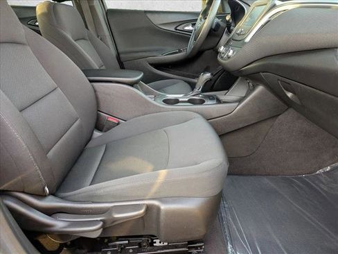 Used 2017 Chevrolet Malibu LS image 21